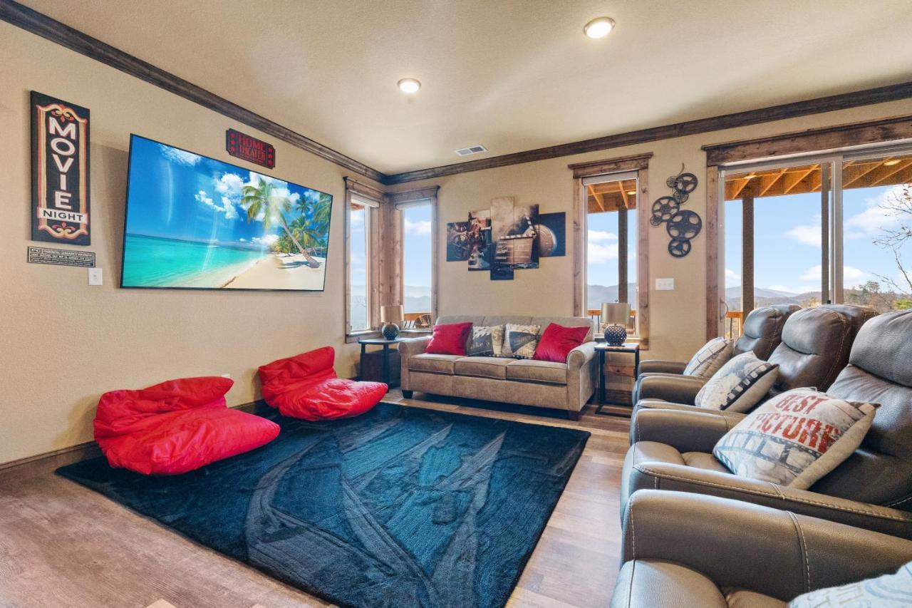 Star Of The Summit, Private Indoor Pool, Amazing Views, 1089 Free Tickets Each Paid Day, Dollywood Villa Sevierville Kültér fotó